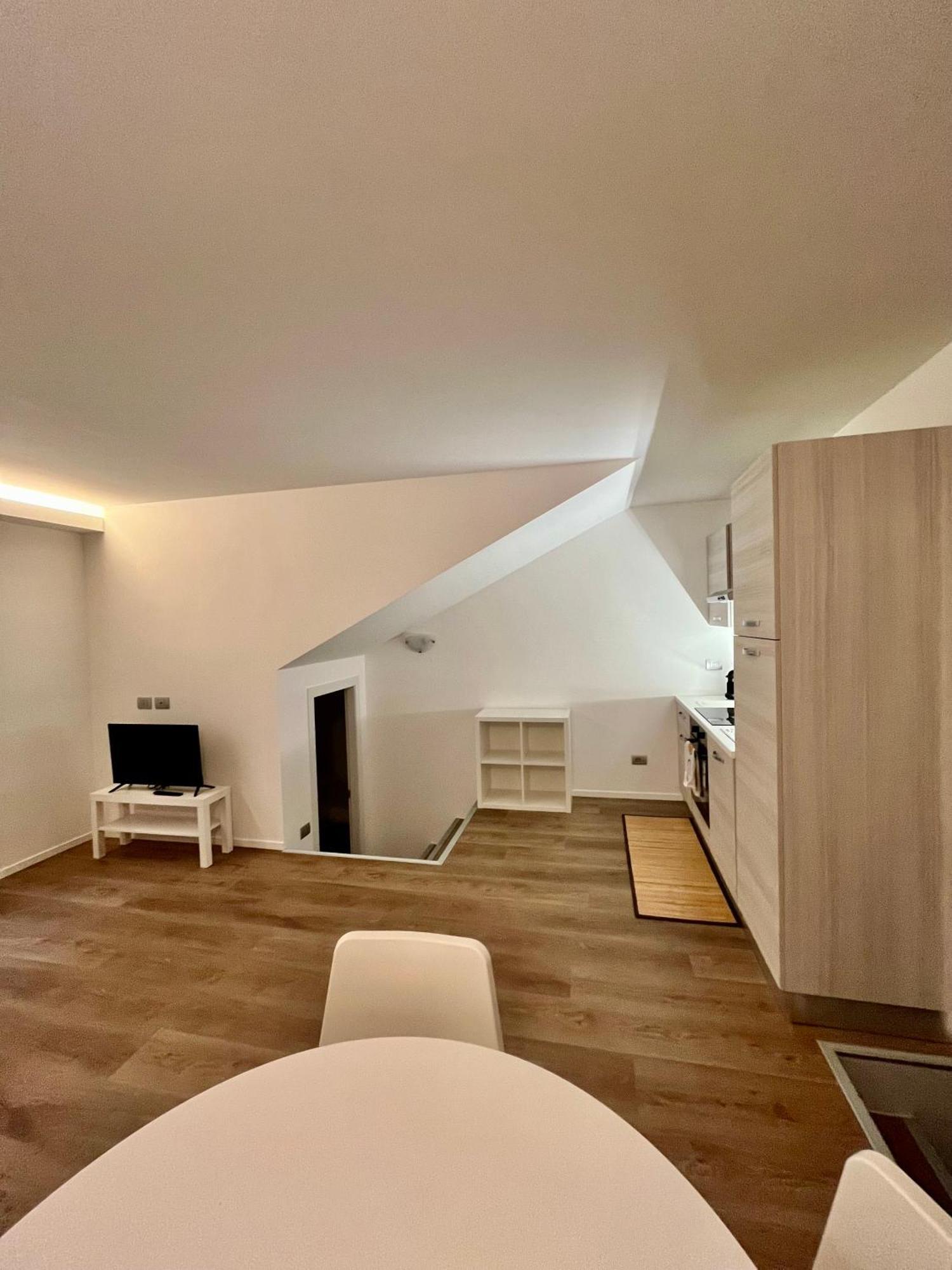 Central Side Apartment Milano Dış mekan fotoğraf