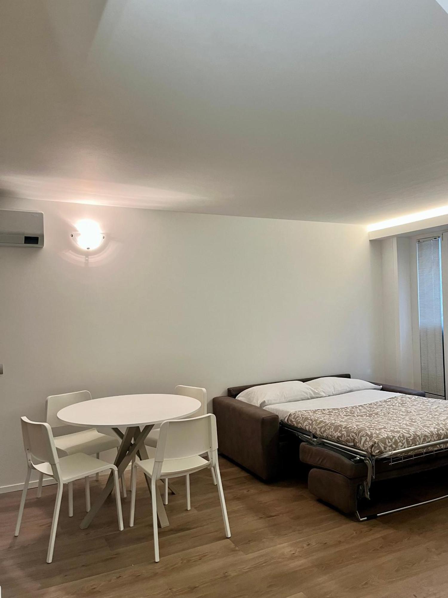 Central Side Apartment Milano Dış mekan fotoğraf