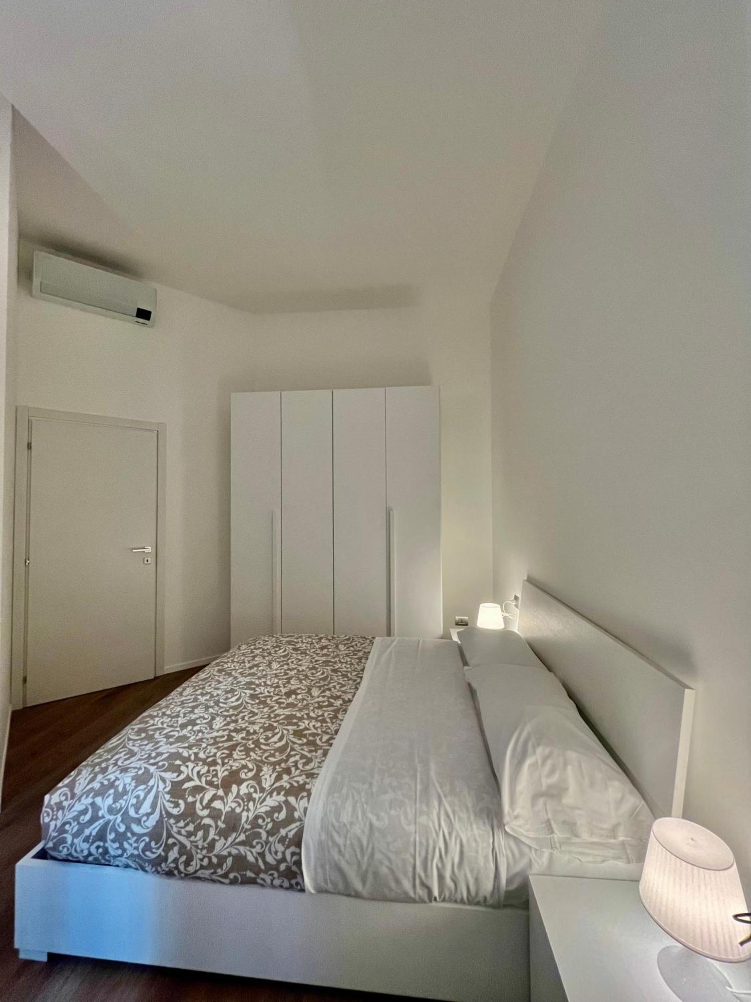 Central Side Apartment Milano Dış mekan fotoğraf