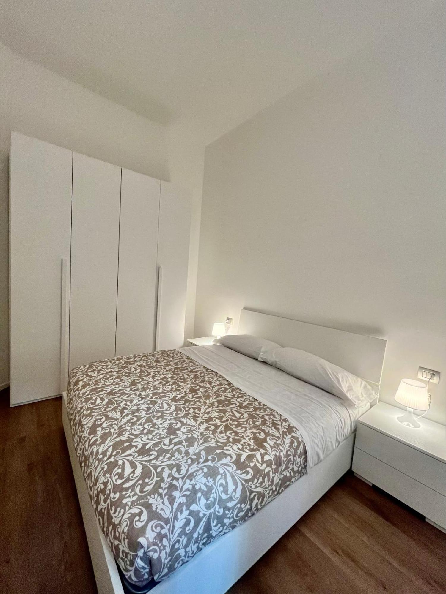 Central Side Apartment Milano Dış mekan fotoğraf